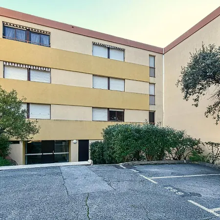 Le Capricorne By Interhome Lägenhet Saint-Raphaël