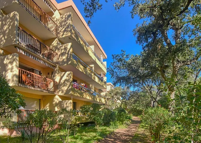 Le Capricorne By Interhome * Saint-Raphaël